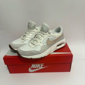 Nike Air Max SC Women’s Sneakers | Size 8.5 | Cream / Neutral | Like New
